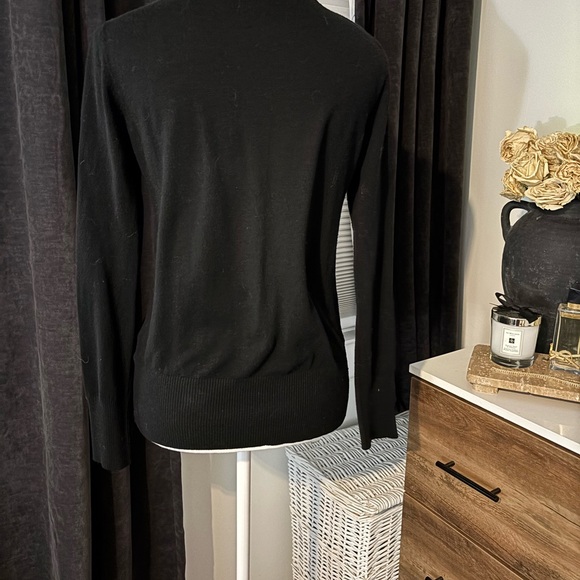 Elegant Black Button-Up Women's Cardigan - Picture 4 of 4